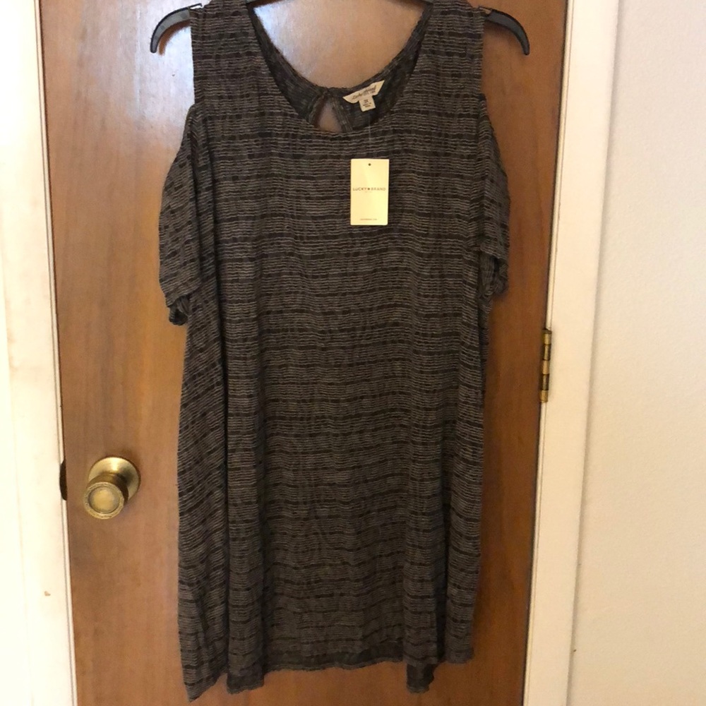 Cold shoulder top